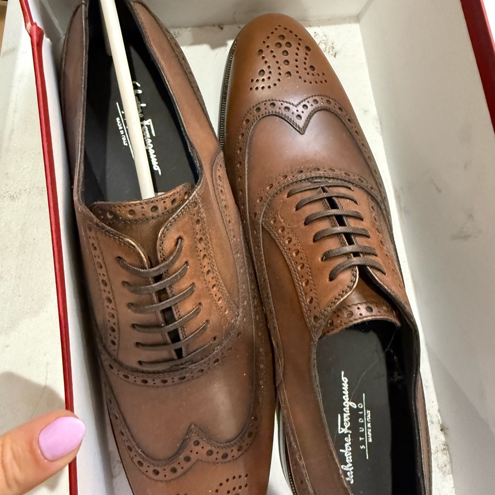 Salvatore Ferragamo Tan Leather Oxfords